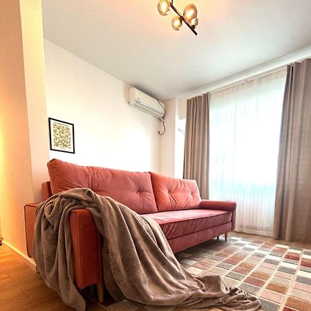 شقة Urban Parkside Retreat Cozy 2-Bed Ap By Metro بوخارست المظهر الخارجي الصورة