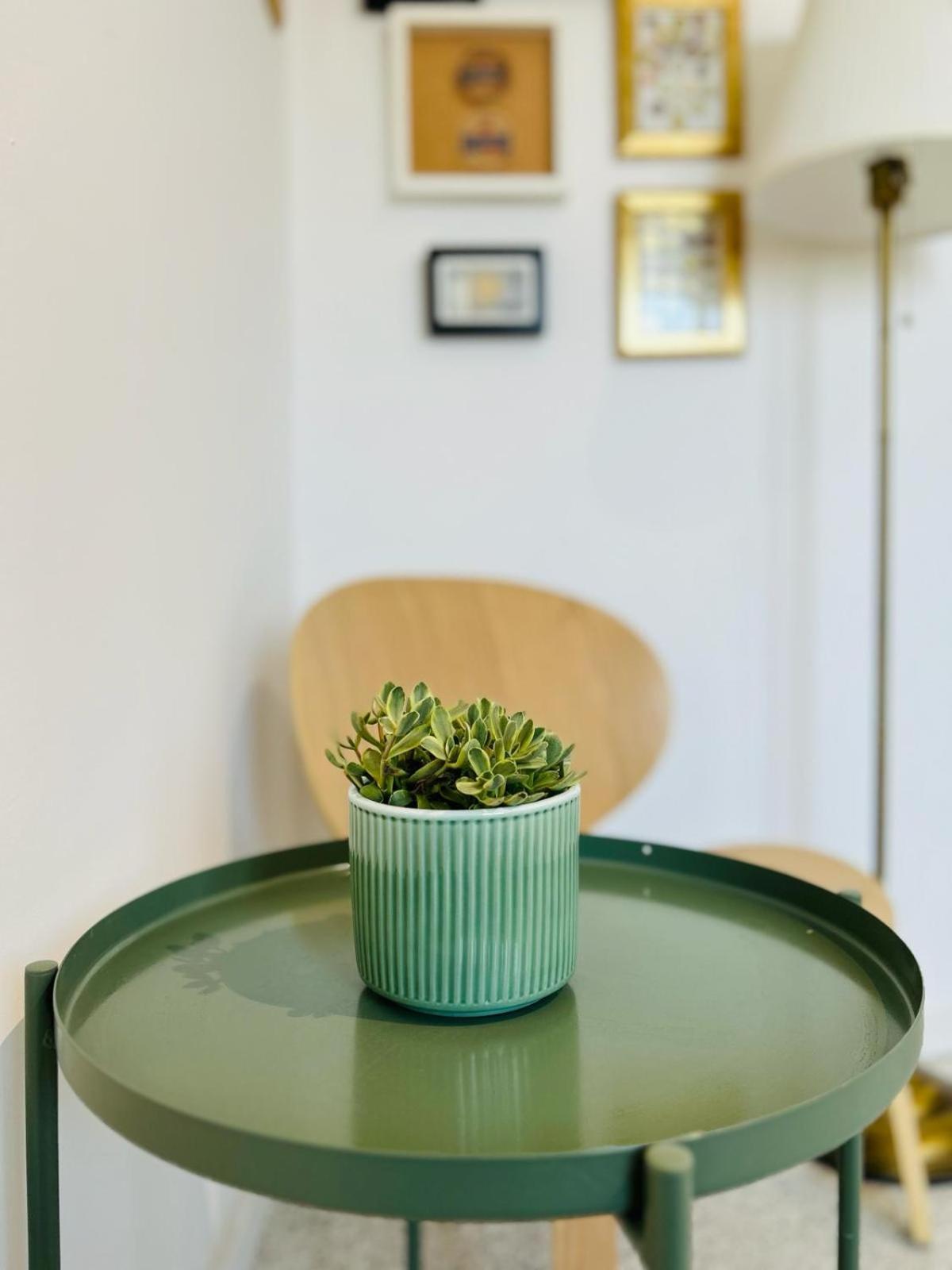 شقة Urban Parkside Retreat Cozy 2-Bed Ap By Metro بوخارست المظهر الخارجي الصورة